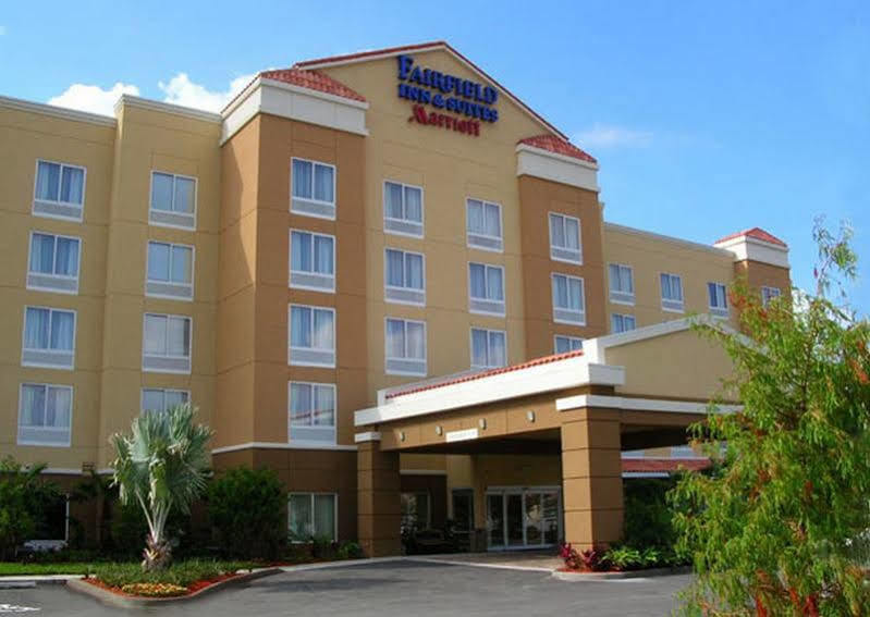 Fairfield Inn & Suites Jacksonville Butler Boulevard Exterior foto